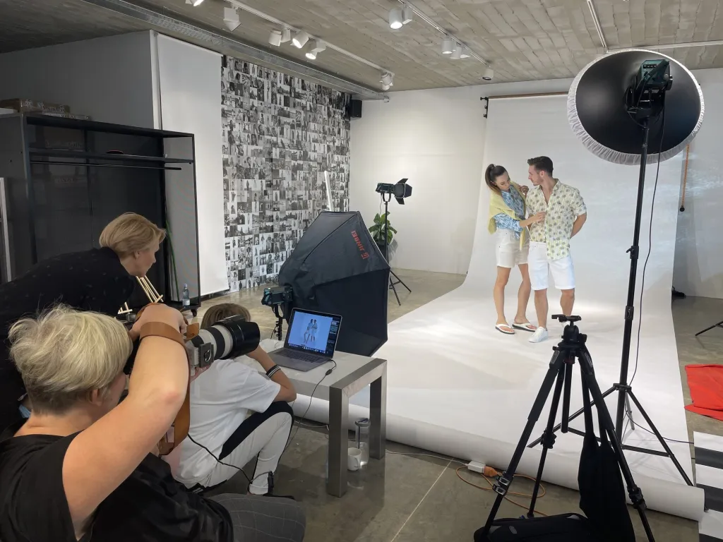 Katarzyna Ulańska podczas sesji w studiu fotograficznym