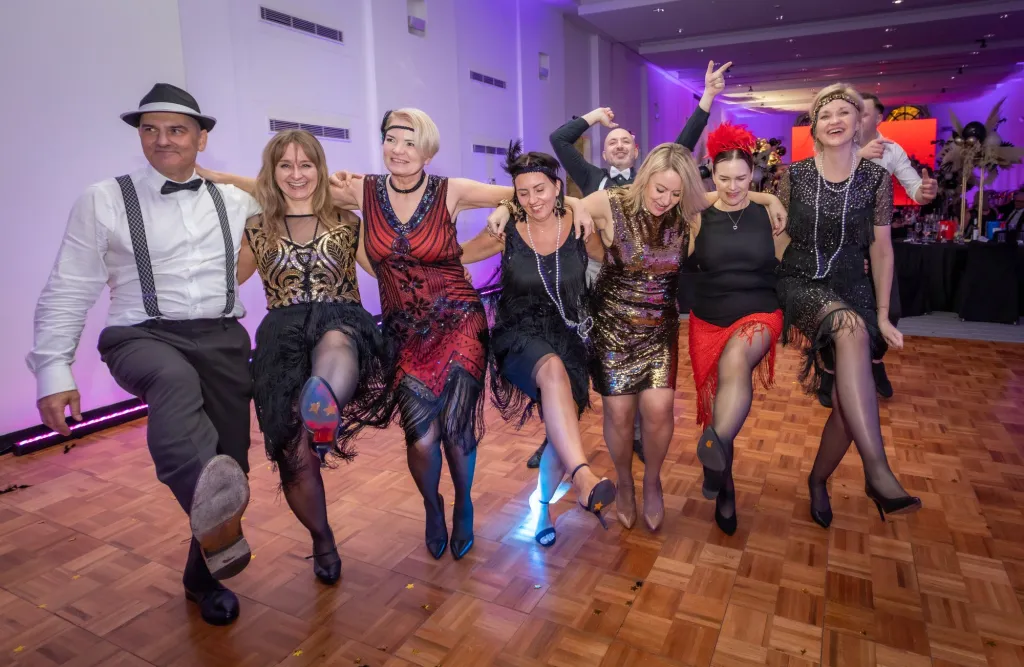 Fotografia eventowa – taniec na imprezie firmowej