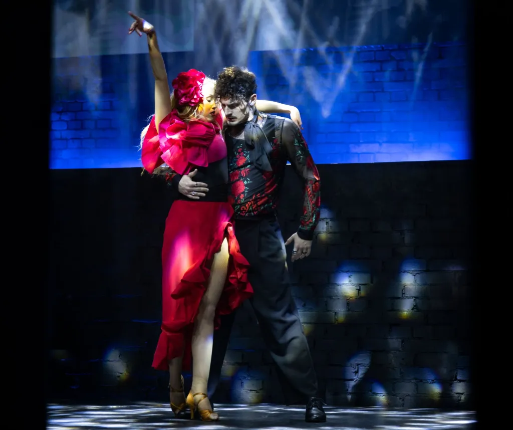 Fotografia teatralna – tancerze tanga na scenie