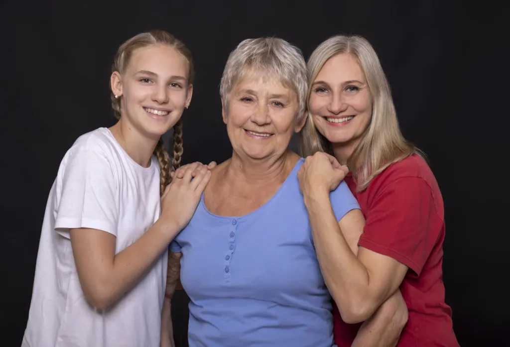 Babcia, mama i córka – sesja trzech pokoleń kobiet